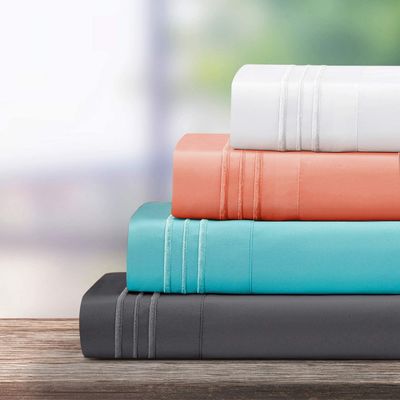 Trasforma la tua camera da letto in un accogliente rifugio con 4 PCS Set di lenzuola ricamati in 3 righe