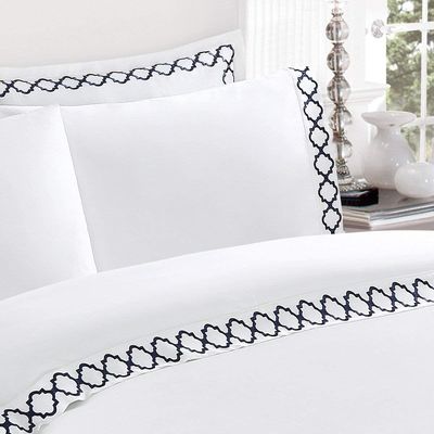 Lenzuola da letto ricamata in microfibra super morbida, set full size 4pcs, fresca e traspirante.