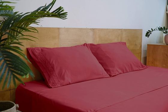 80 grammi di microfibra Tre linee ricamo lenzuola da letto Set 4pcs per camera da letto
